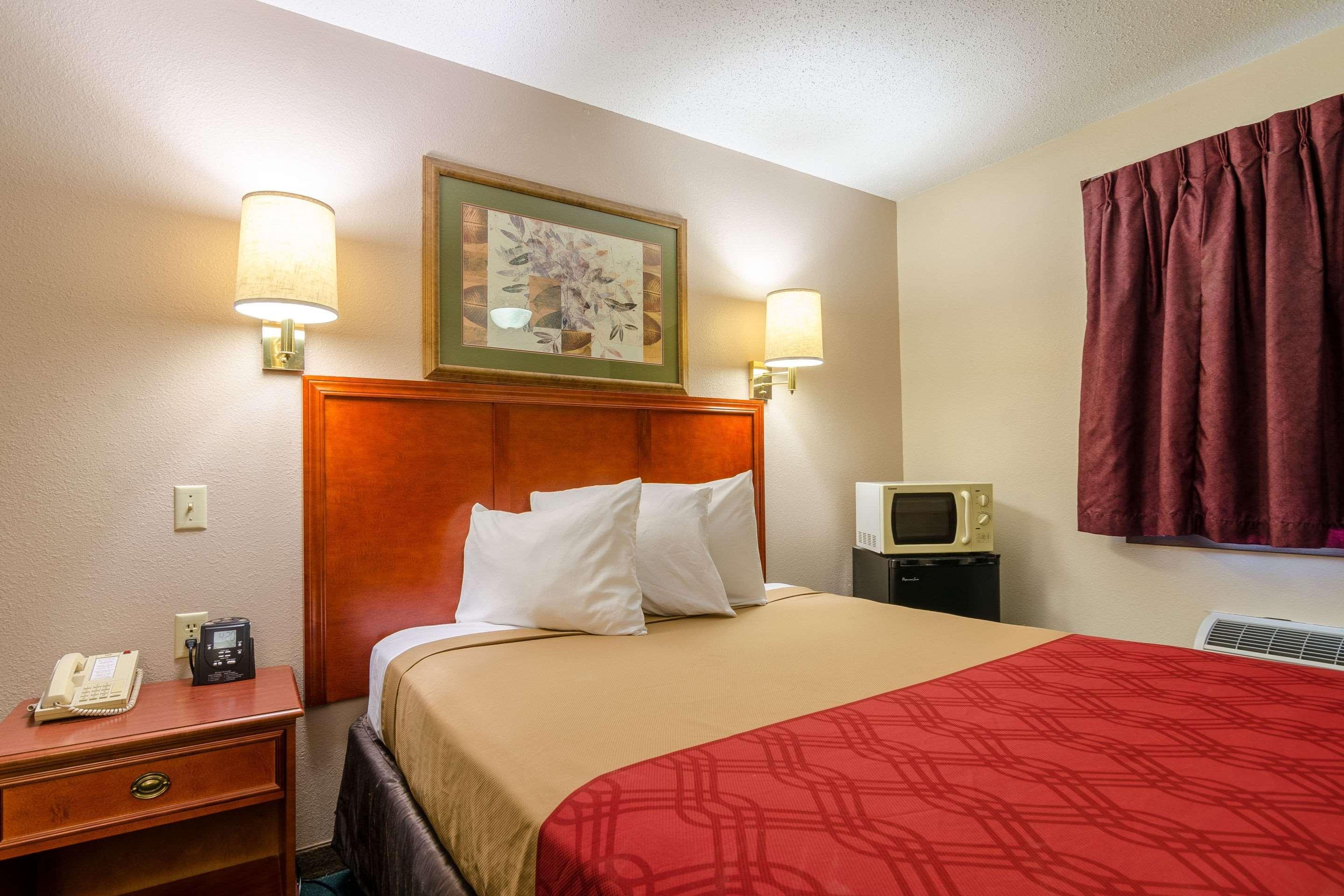 Rodeway Inn Mitchell Εξωτερικό φωτογραφία