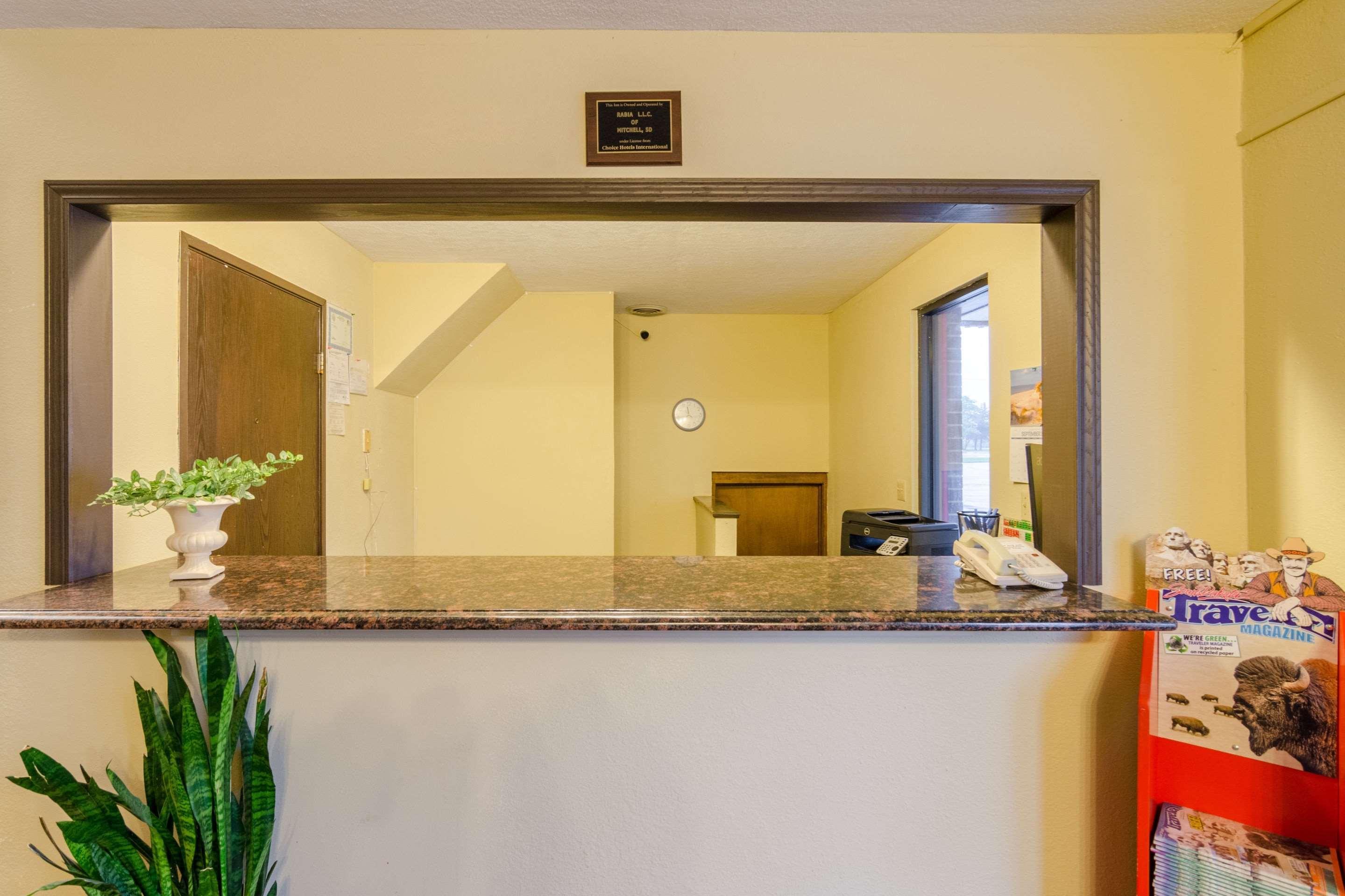 Rodeway Inn Mitchell Εξωτερικό φωτογραφία