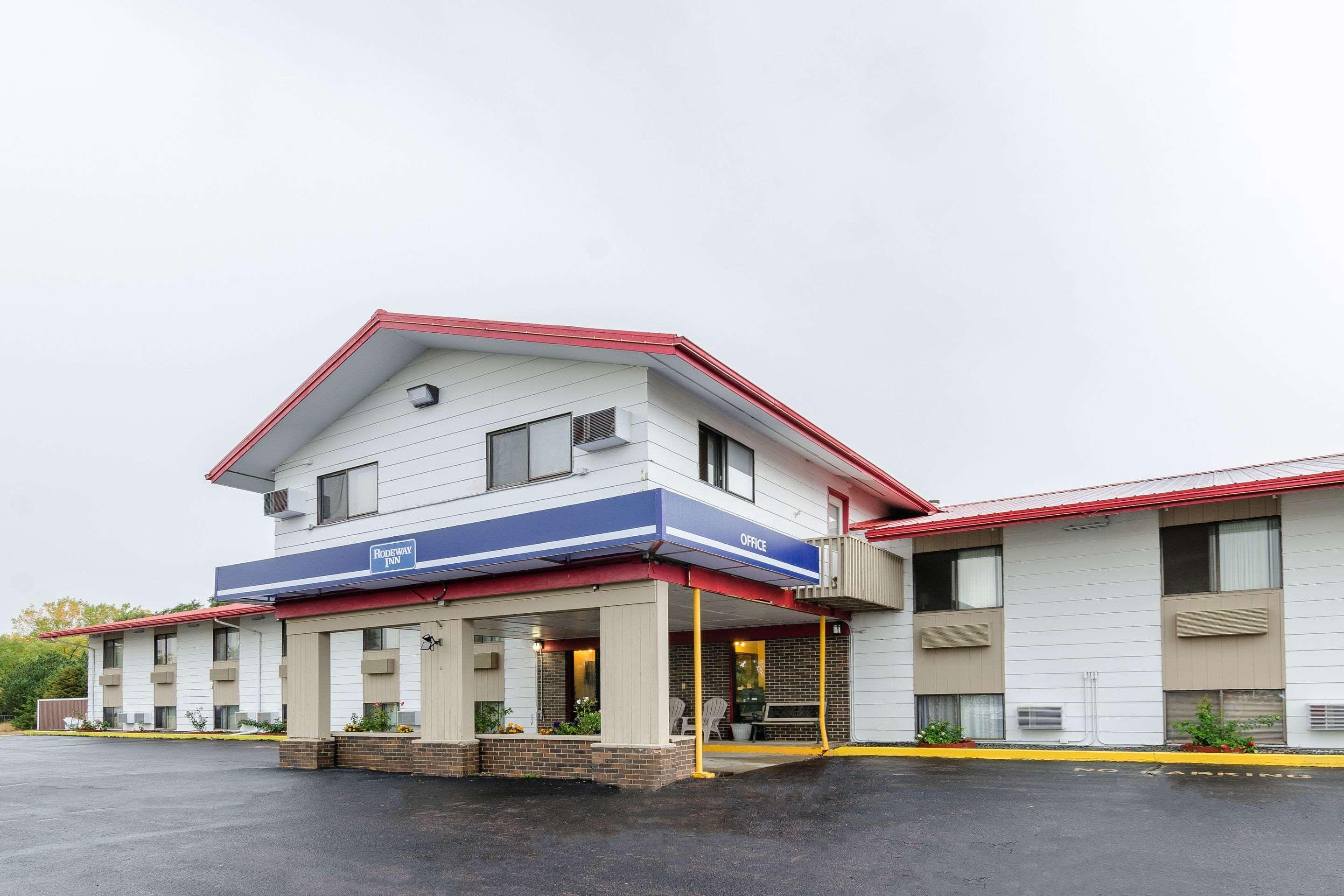 Rodeway Inn Mitchell Εξωτερικό φωτογραφία