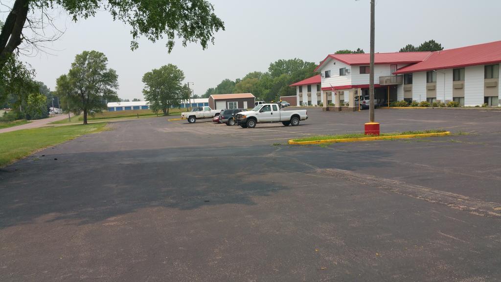Rodeway Inn Mitchell Εξωτερικό φωτογραφία