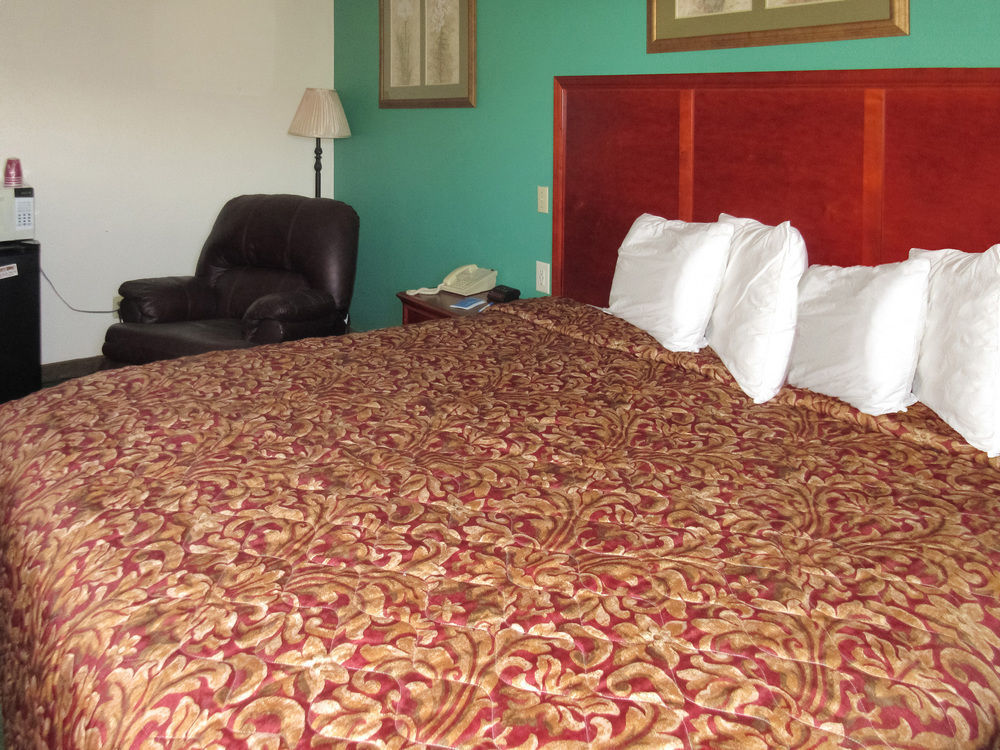Rodeway Inn Mitchell Εξωτερικό φωτογραφία