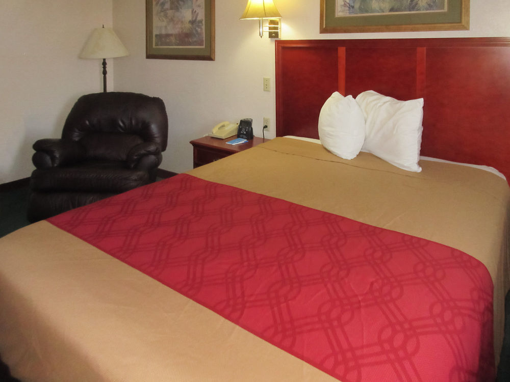 Rodeway Inn Mitchell Εξωτερικό φωτογραφία
